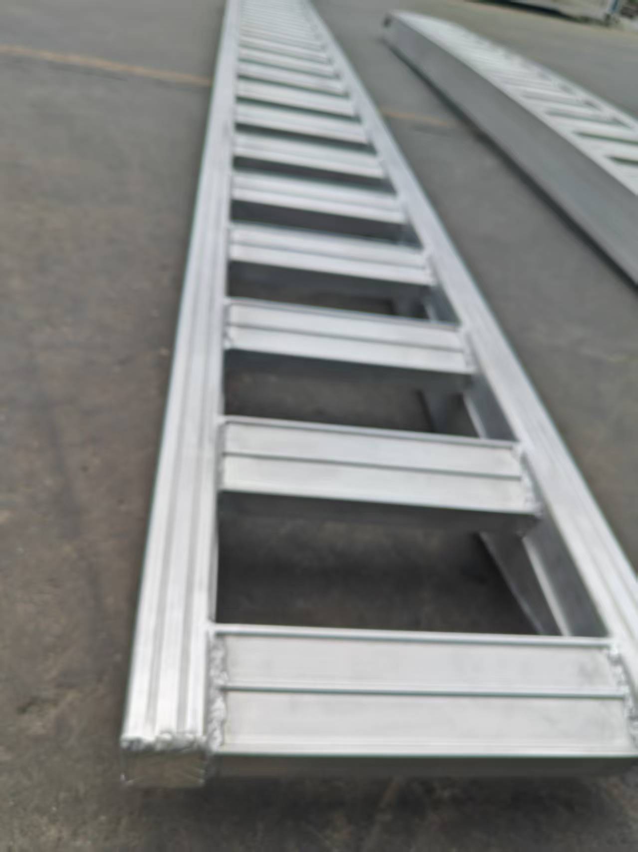High Quality Durable Aluminum  - Essential Gardening Tools 评论和价格